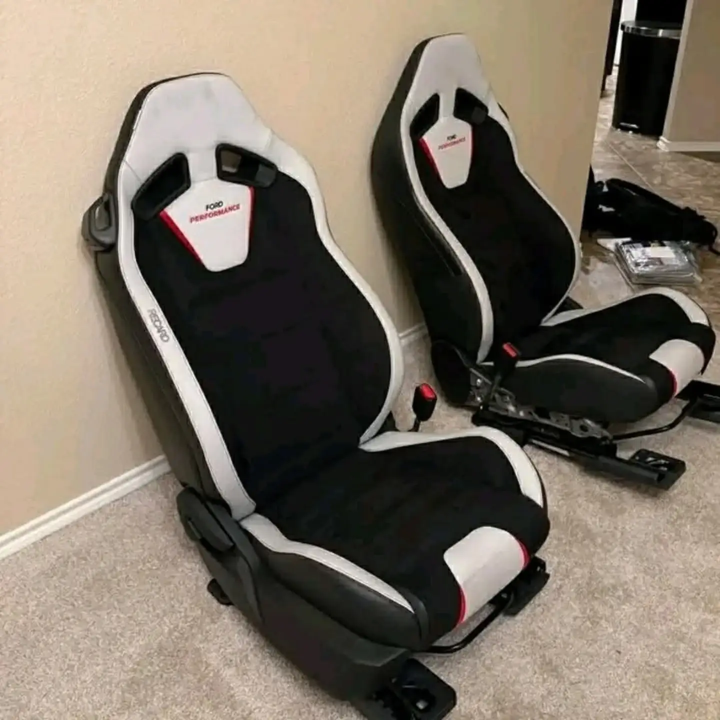 S650 Ford performance Recardo seats